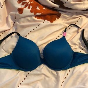 PINK Victoria’s Secret push-up Bra size 36D NWT